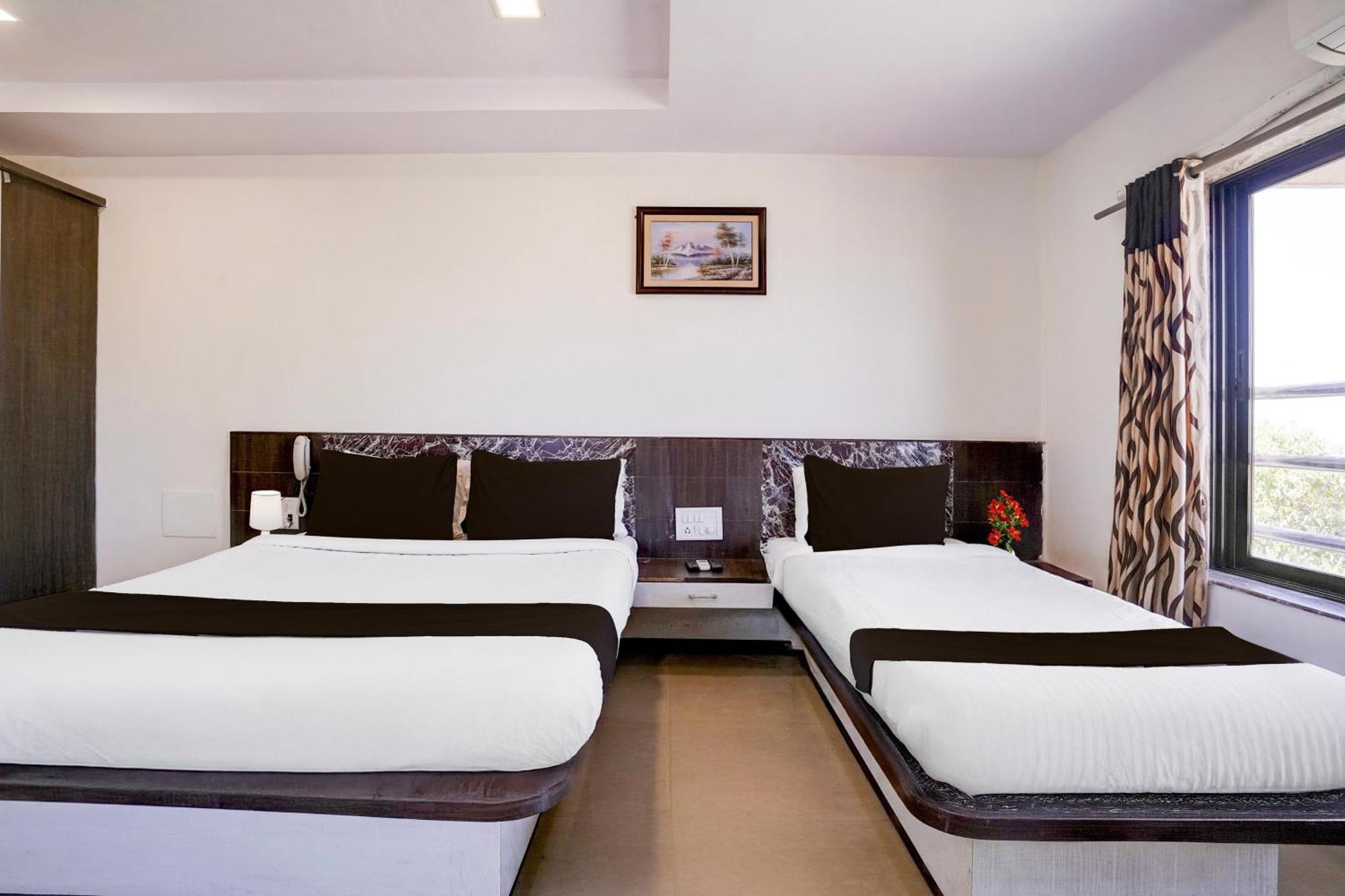 Super Collection O Mahableshwar Uptown Formerly Bright Holiday Mahabaleshwar Exterior photo